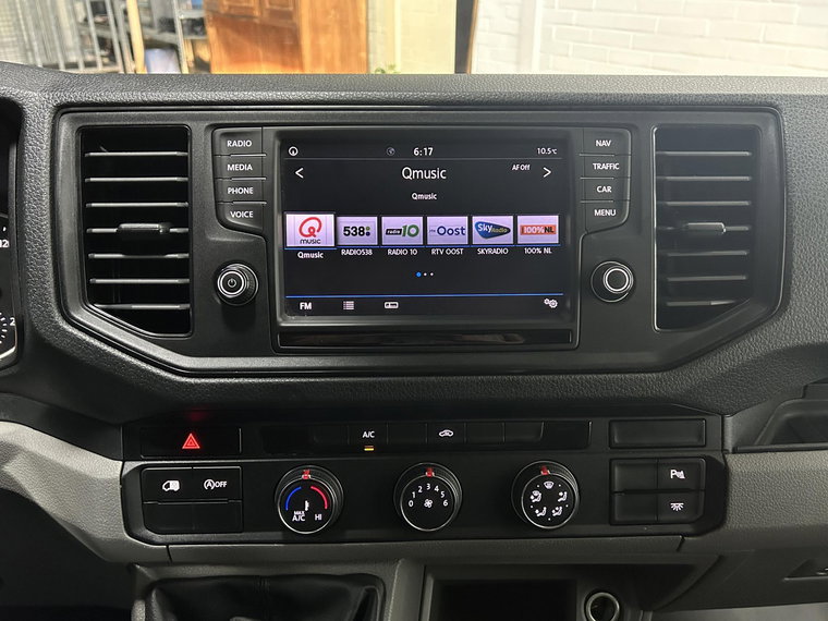 Vehicle Image 28