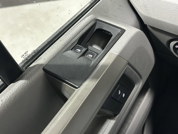 Vehicle Image 38
