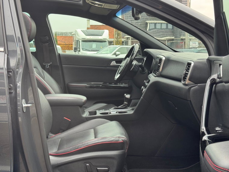 Vehicle Image 35