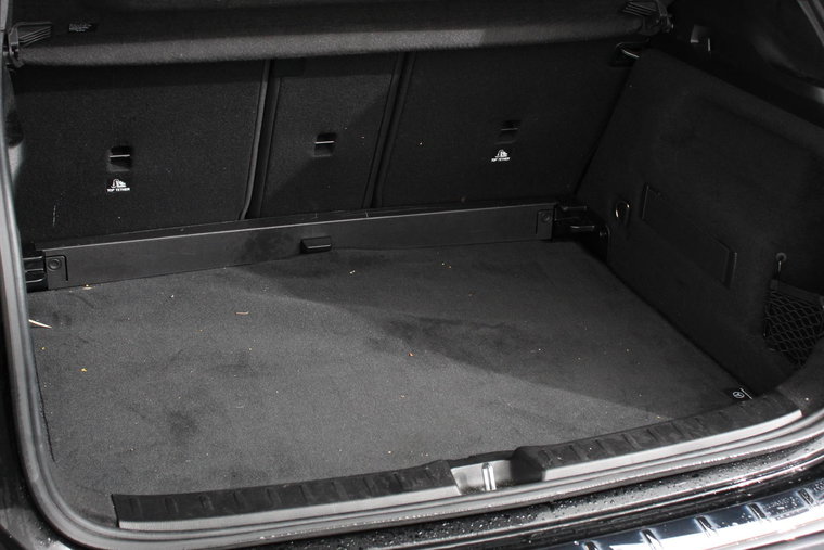 Vehicle Image 33