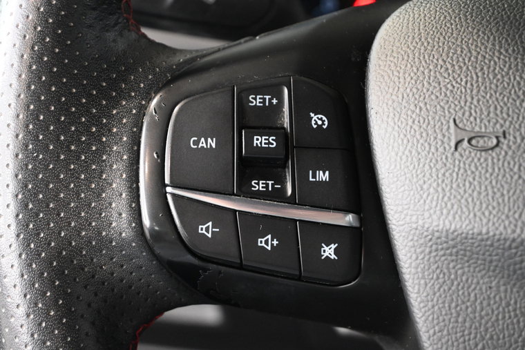 Vehicle Image 24