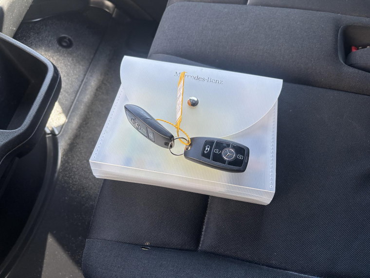 Vehicle Image 35