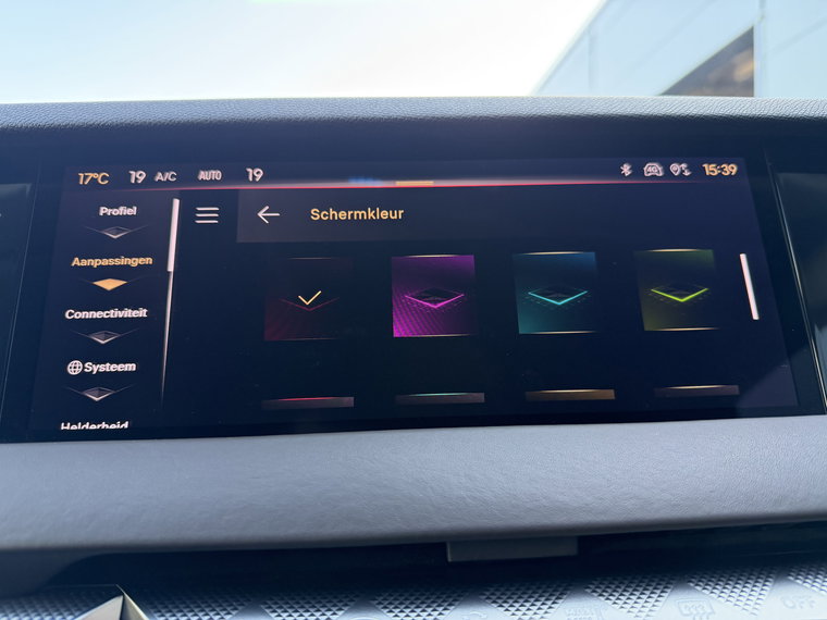 Vehicle Image 39