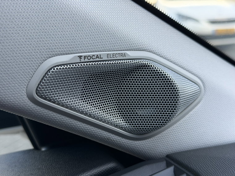 Vehicle Image 48