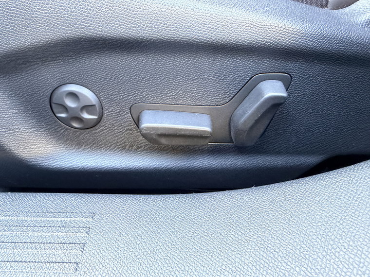 Vehicle Image 50