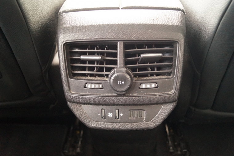 Vehicle Image 33