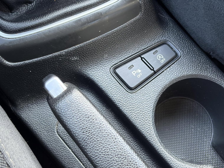 Vehicle Image 24