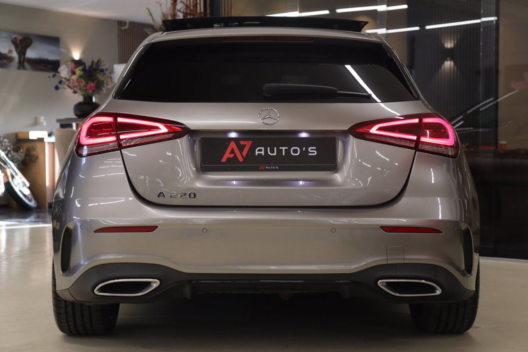Vehicle Image 30