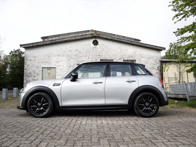 Vehicle Image 39