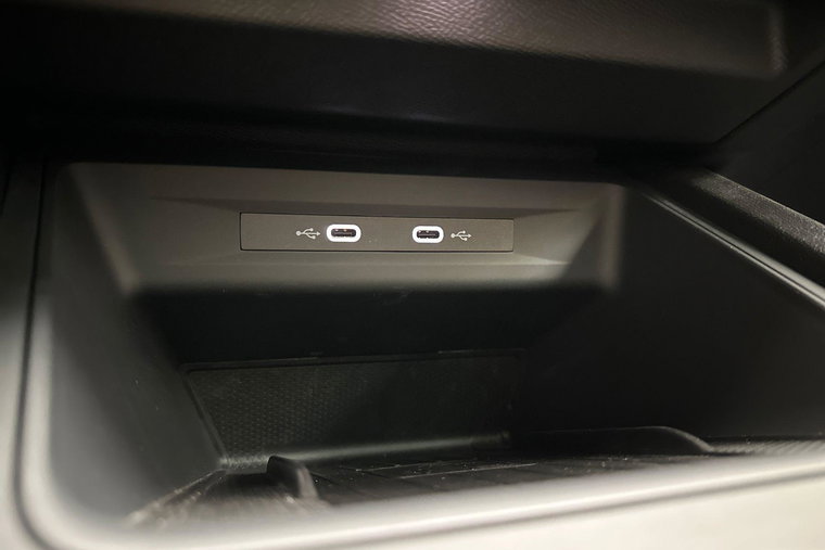 Vehicle Image 37