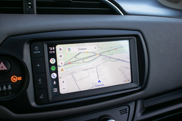 Vehicle Image 16