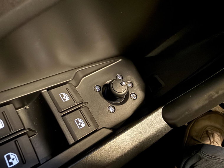 Vehicle Image 47