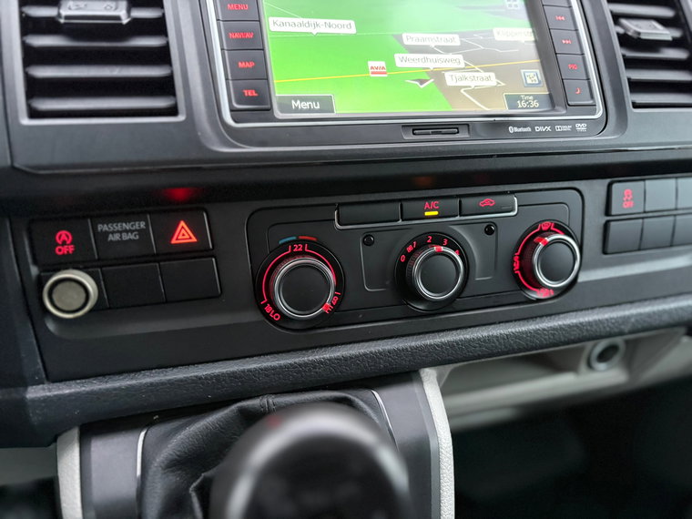 Vehicle Image 28