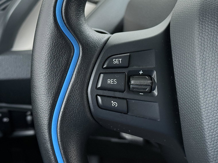 Vehicle Image 27