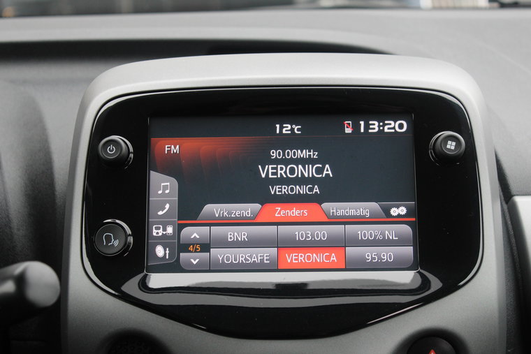 Vehicle Image 13