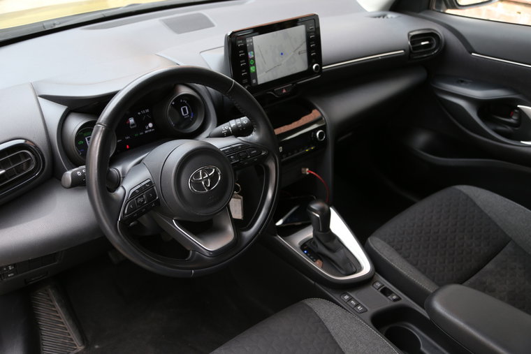 Vehicle Image 6
