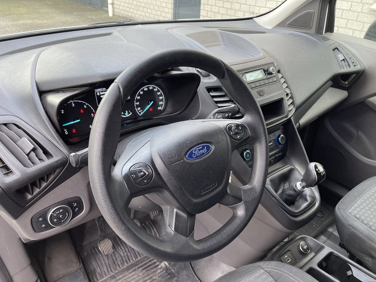 Vehicle Image 16