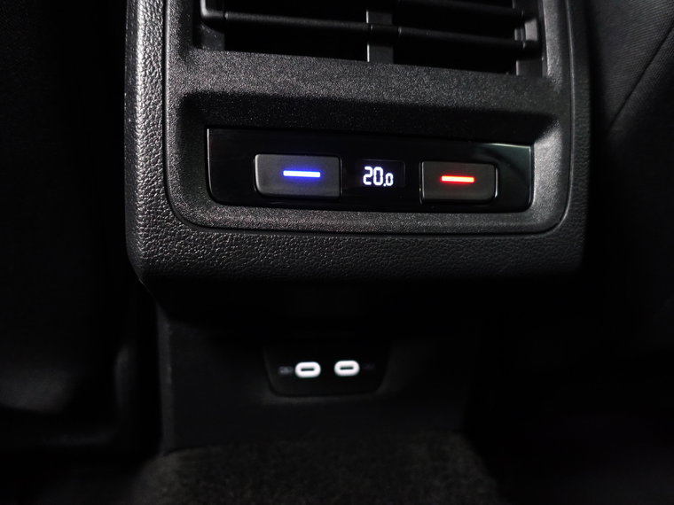 Vehicle Image 27