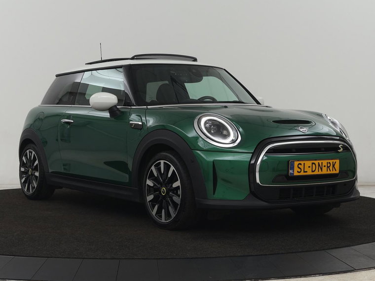 Vehicle Image 38