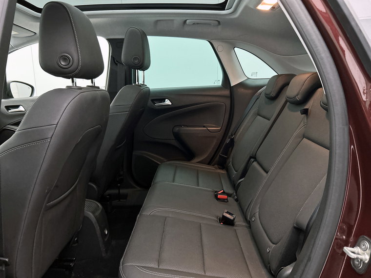Vehicle Image 25