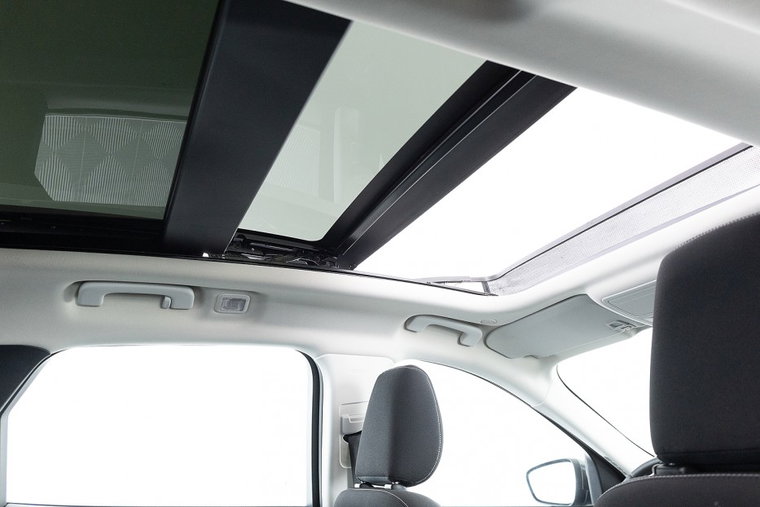 Vehicle Image 11