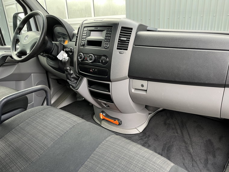 Vehicle Image 36