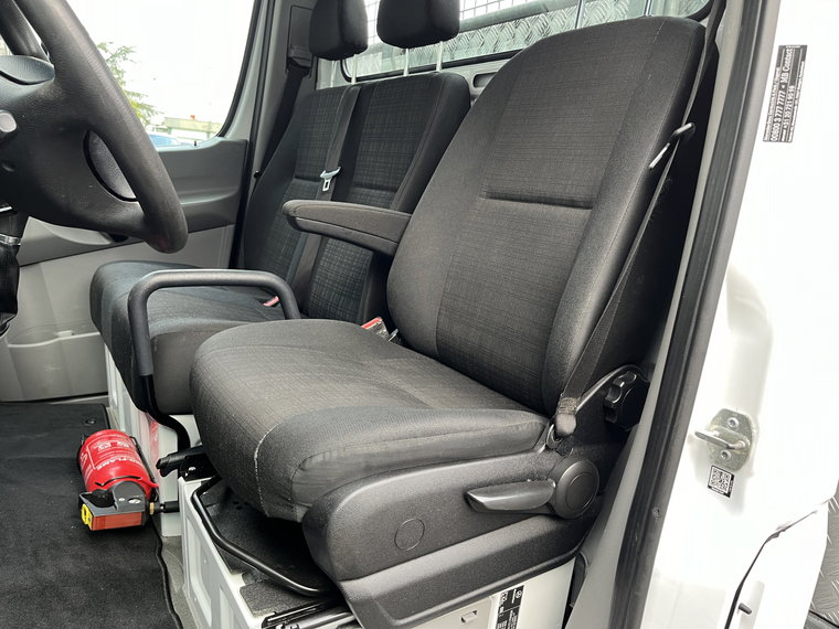 Vehicle Image 37