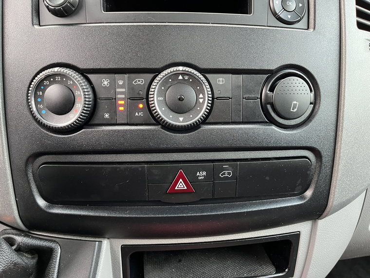 Vehicle Image 41