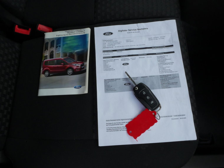 Vehicle Image 16