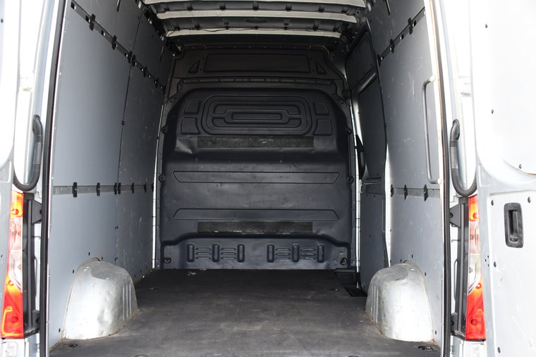 Vehicle Image 33