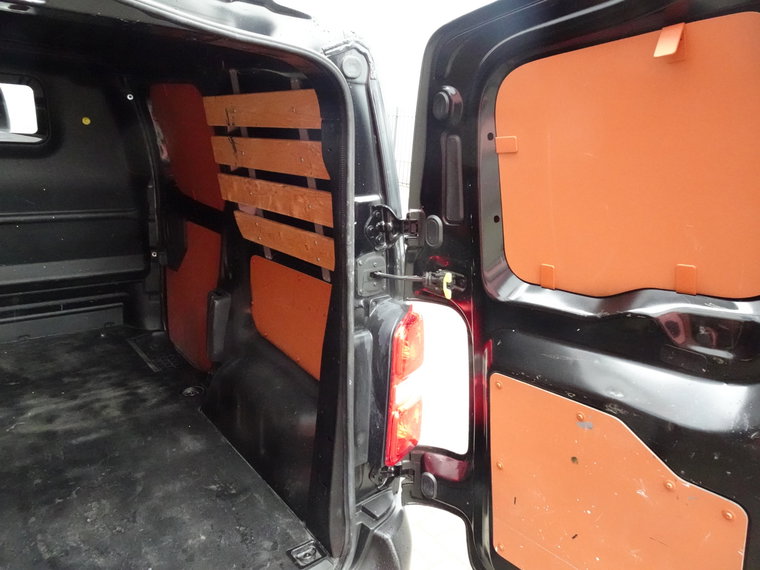 Vehicle Image 22