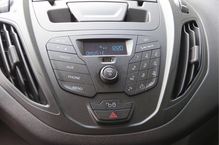 Vehicle Image 13