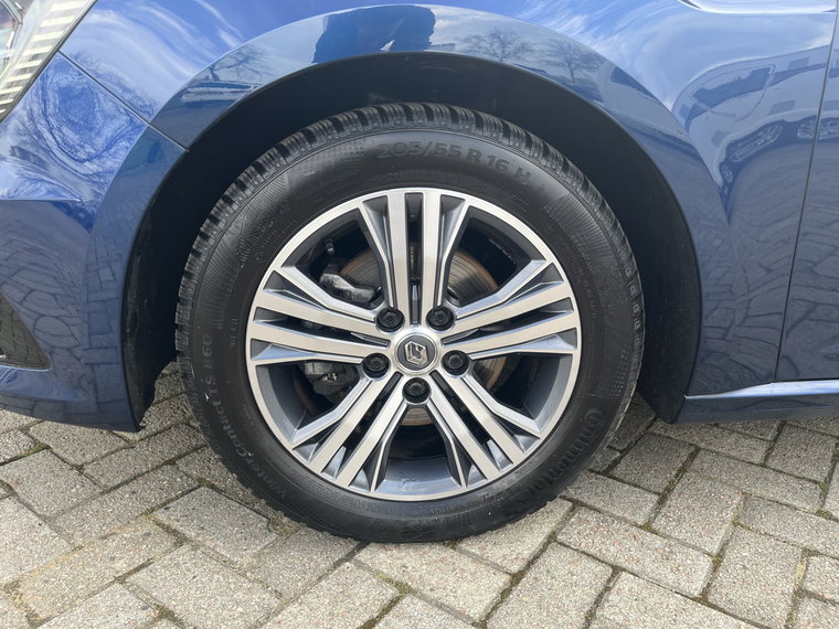 Vehicle Image 28