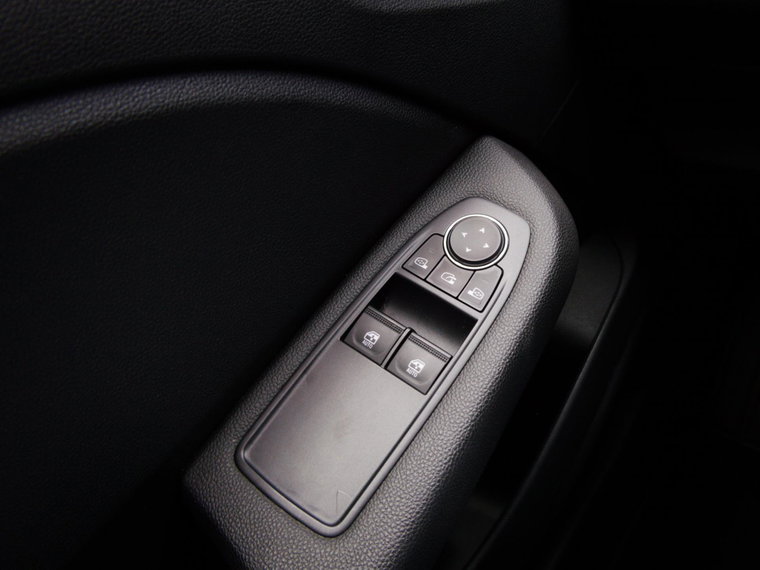 Vehicle Image 48