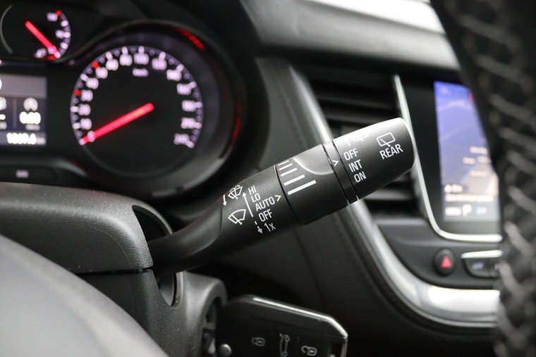 Vehicle Image 37
