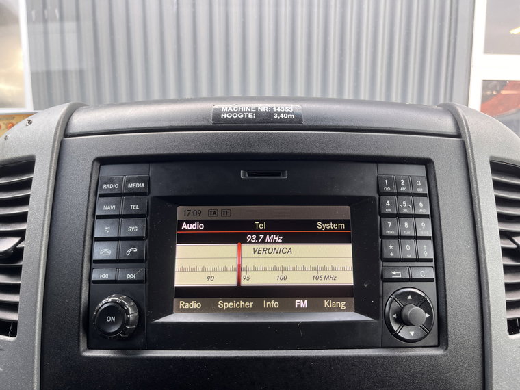 Vehicle Image 45