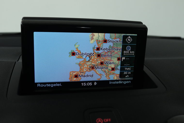 Vehicle Image 21