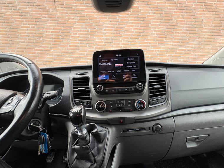 Vehicle Image 21