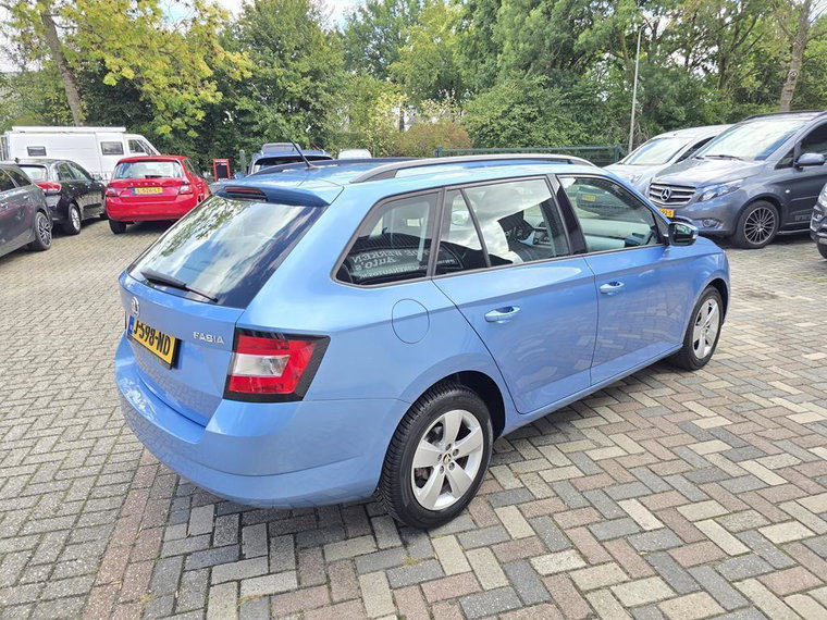 Vehicle Image 34