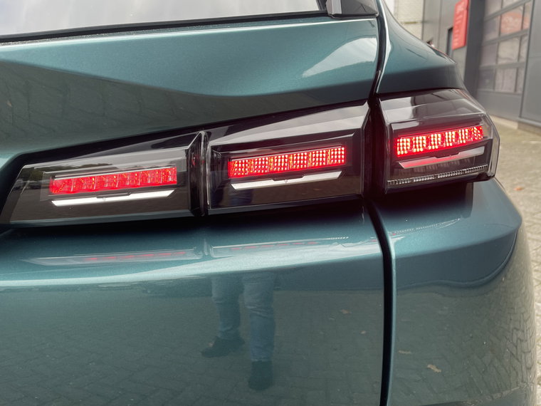 Vehicle Image 37