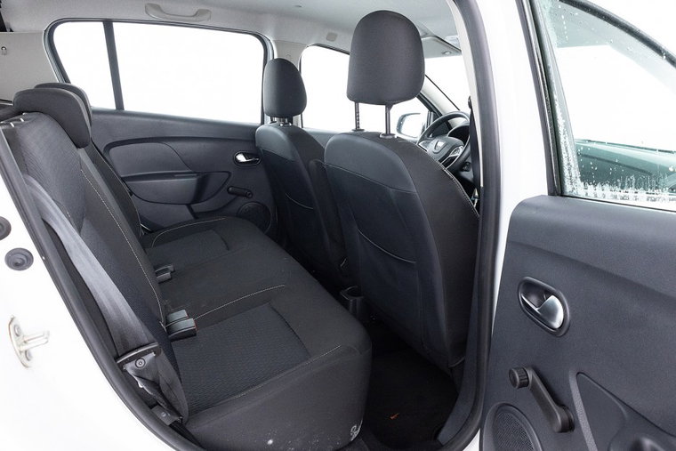 Vehicle Image 7