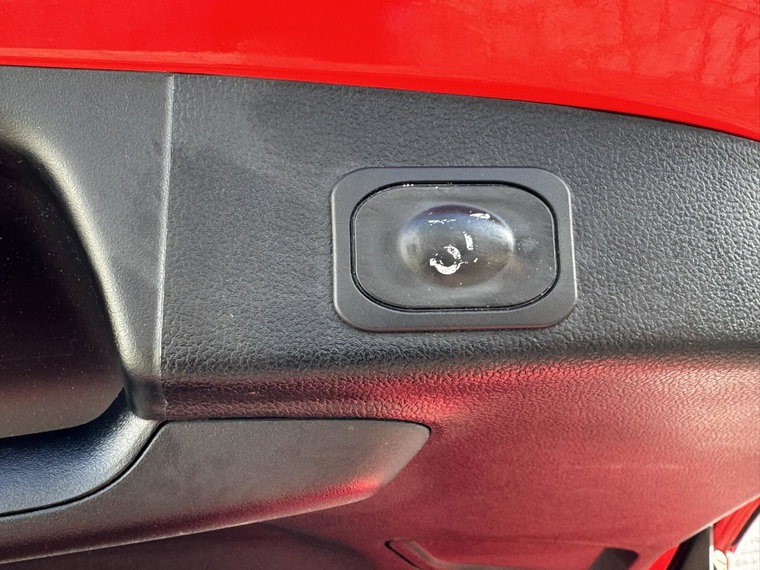 Vehicle Image 23
