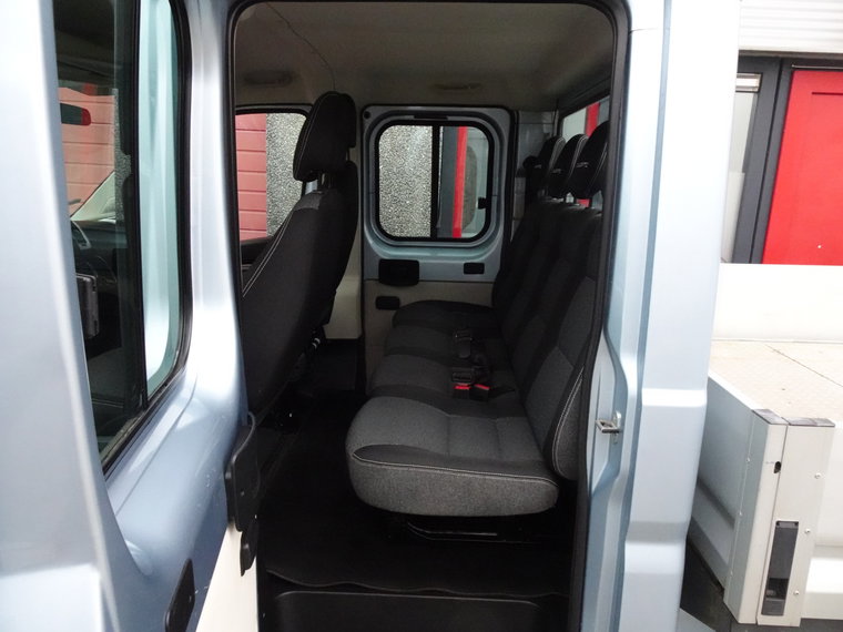Vehicle Image 28