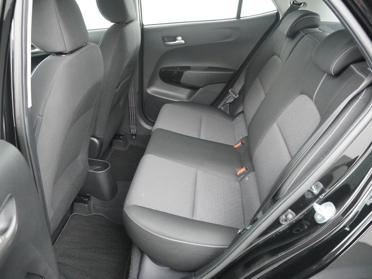 Vehicle Image 32