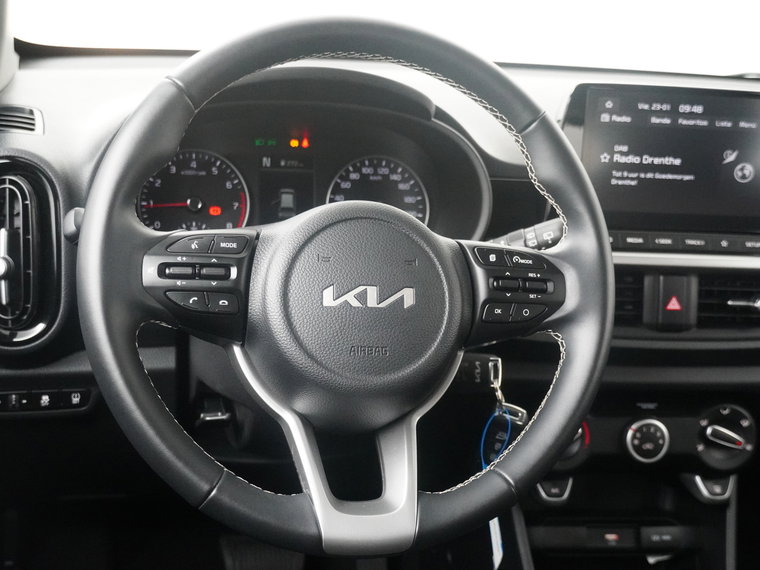 Vehicle Image 35