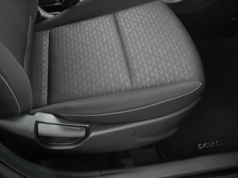 Vehicle Image 40