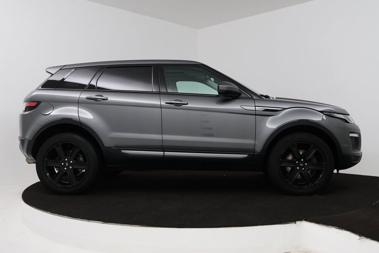 Vehicle Image 16