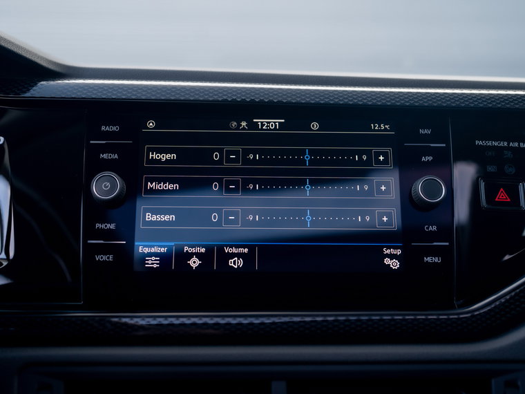 Vehicle Image 35