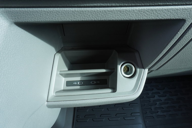 Vehicle Image 24