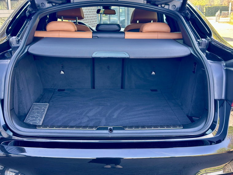 Vehicle Image 38
